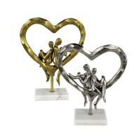 Abstrakte Skulptur - Liebespaar im Herz